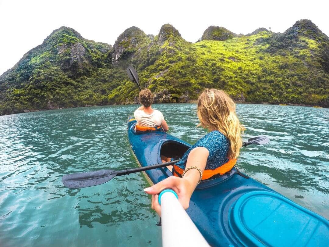 cat-ba-halong-bay-vietnam-kayak-couple-1080×810